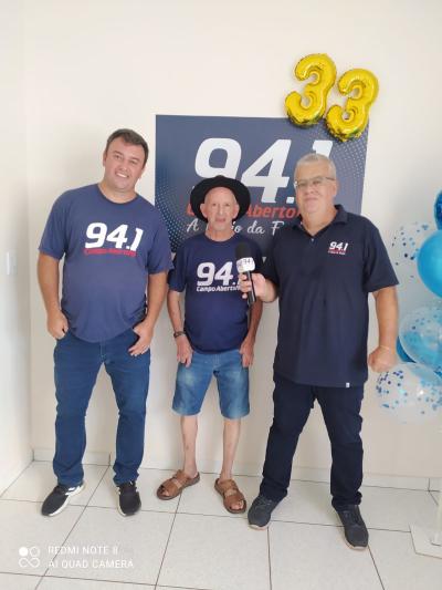 Campo Abeto FM estÃ¡ com programaÃ§Ã£o especial dos 33 anos